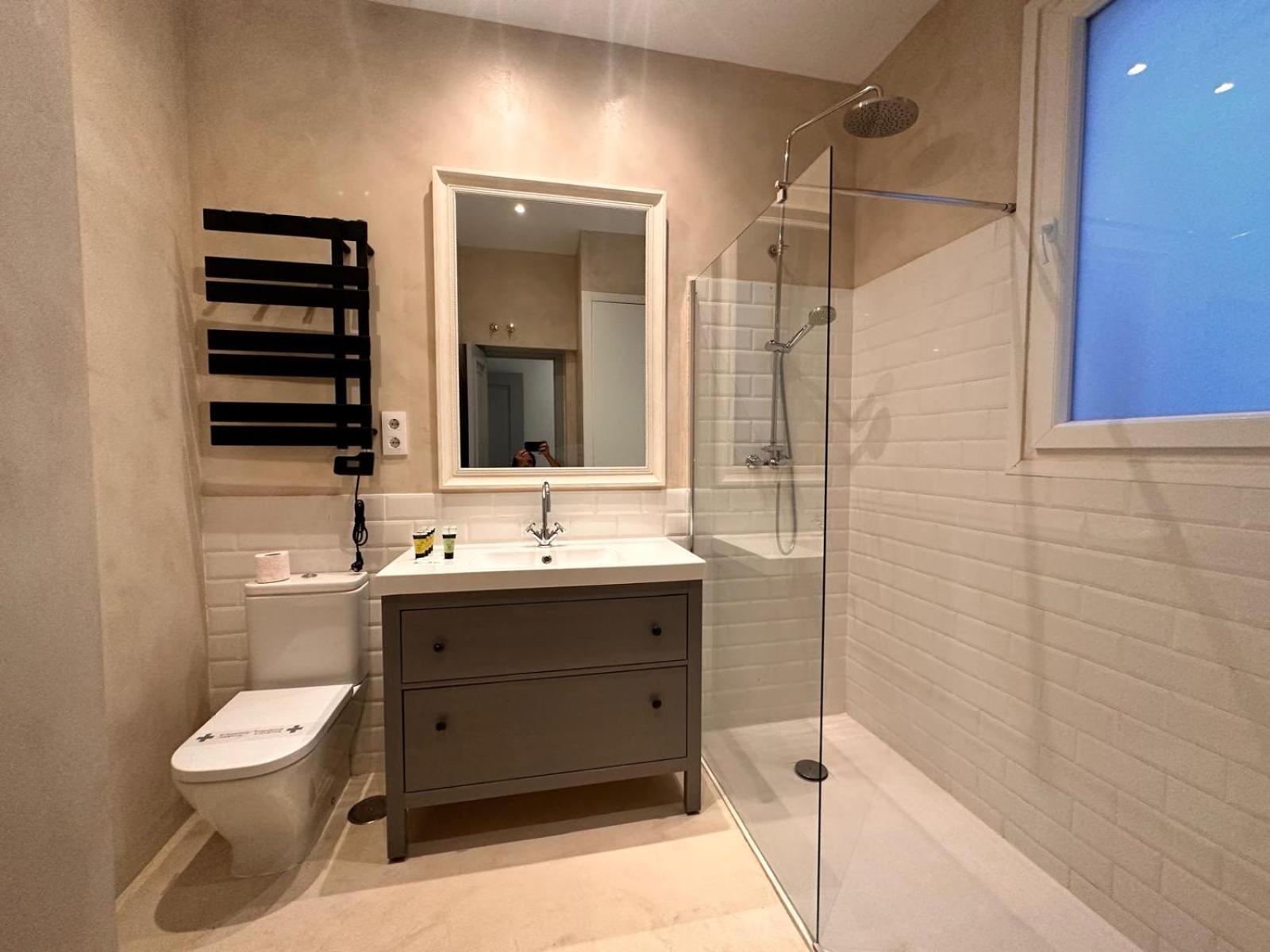 Amazing 3Bd 3Bth With 9 Balconies By Madrid4You Apartments Exterior photo