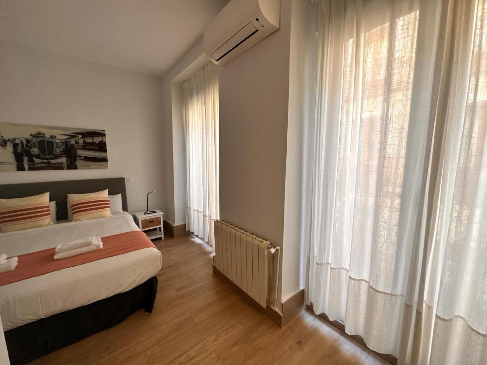 Amazing 3Bd 3Bth With 9 Balconies By Madrid4You Apartments Exterior photo